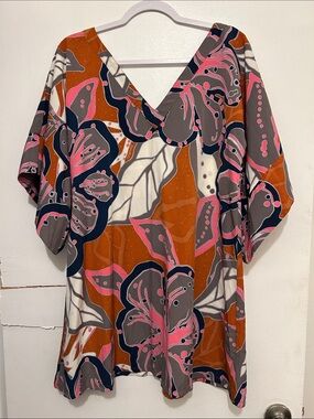 Manuhealii Oversized V-Neck Floral Tunic in Rust, Pink & Navy
